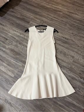 BCBGMaxAzria Cream Sleeveless Flare-Hem Midi Dress